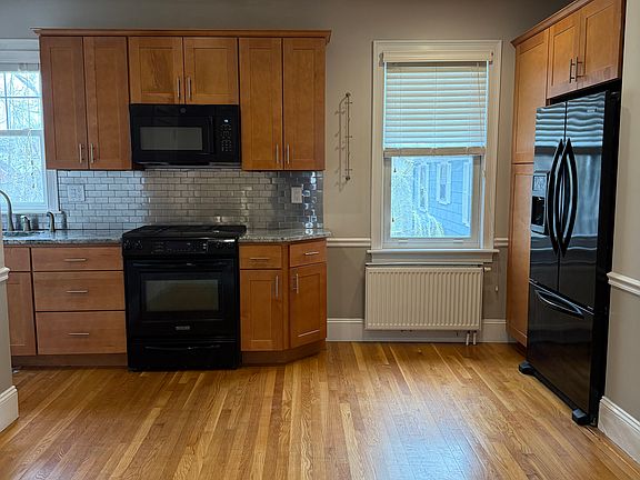 3rd image of 1177 Smith St Fl 2nd