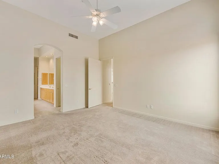 9514 E Cavalry Dr — Photo 26