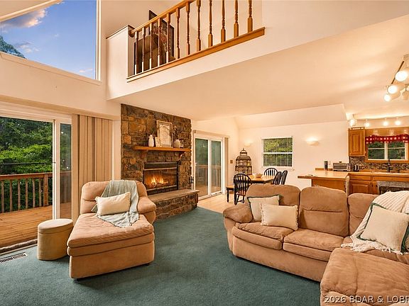 2nd image of 1216 Robin Hood Ln