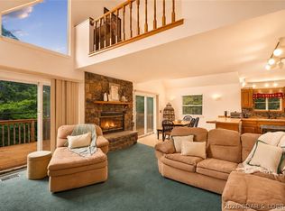 1216 Robin Hood Ln, Roach, MO 65787