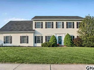 3808 Dorset Dr, Mechanicsburg, PA 17050