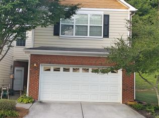 892 Ivydale Ln, Lawrenceville, GA 30045