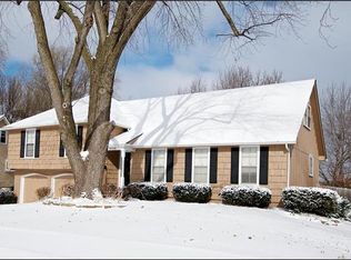 9705 Melrose Dr, Overland Park, KS 66214
