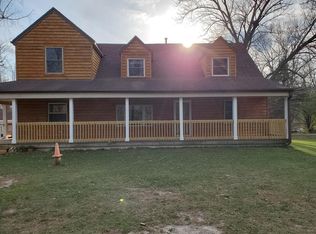 21755 W Cleveland Ave, New Berlin, WI 53146