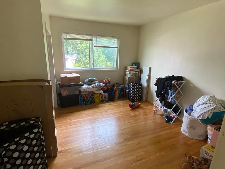 54 Wells St — Photo 10