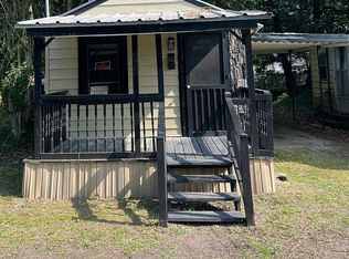 328 Dillon St, Mullins, SC 29574