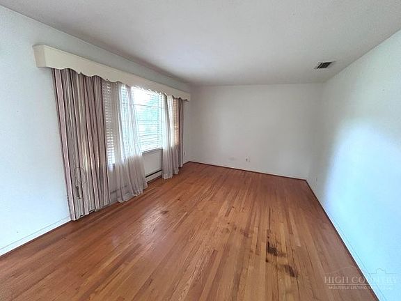 2nd image of 3196 Westview Street