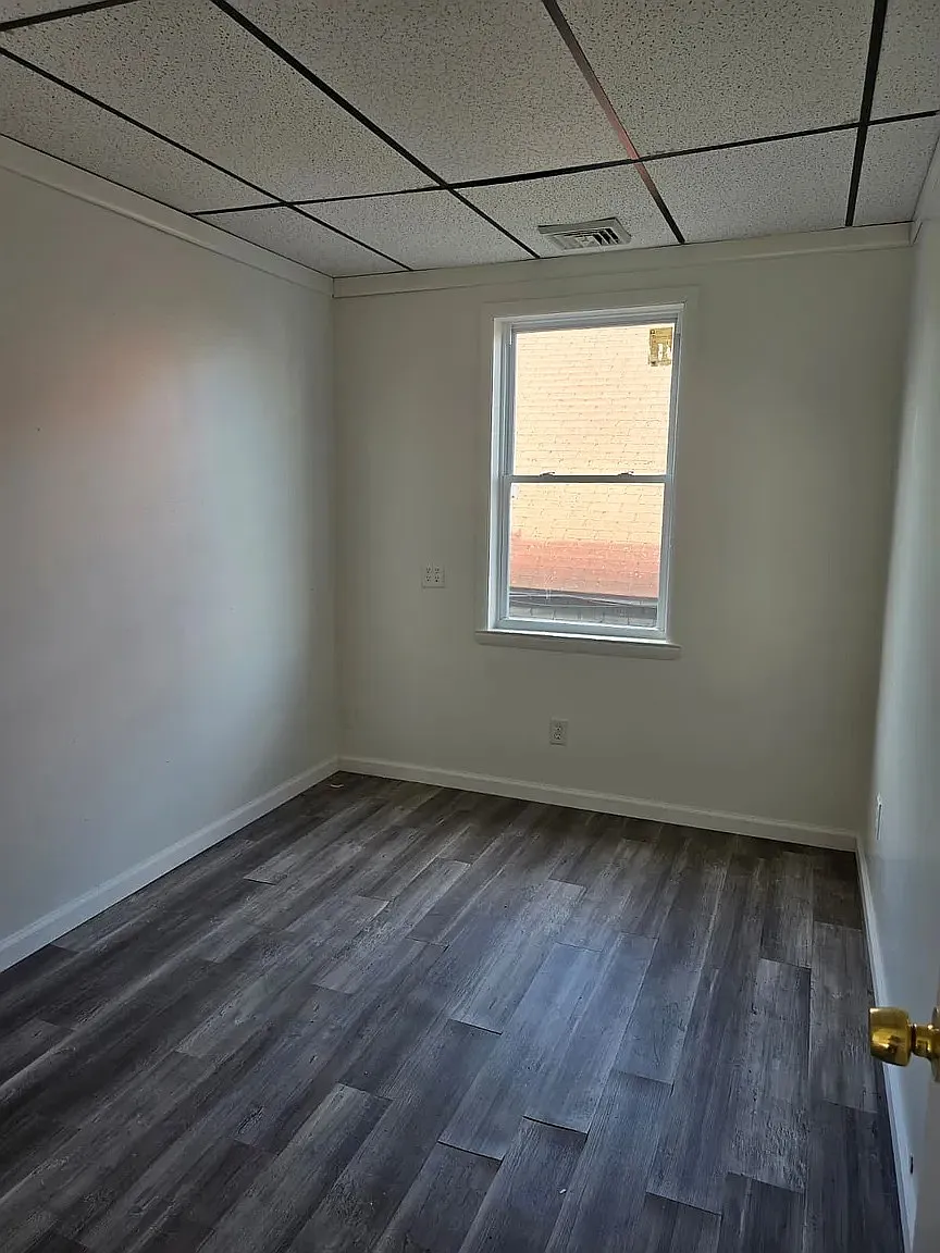 3 bed, $1,950 — Photo 3