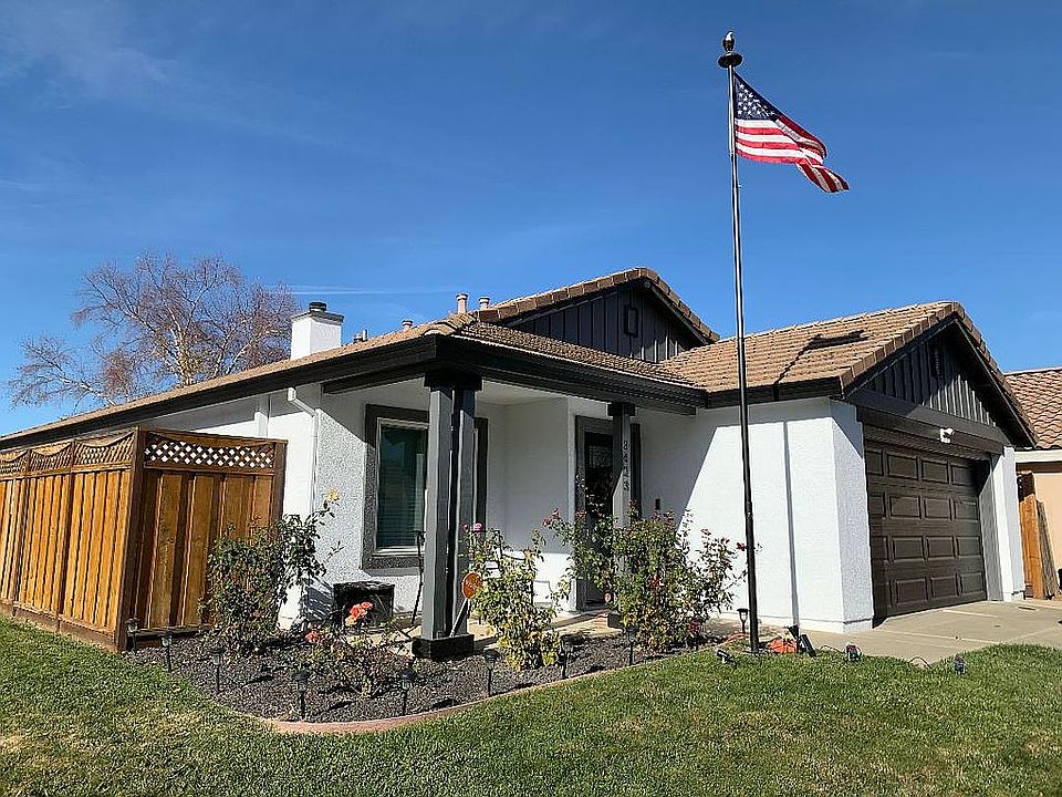 1st image of 3423 Sweet Pea Way
