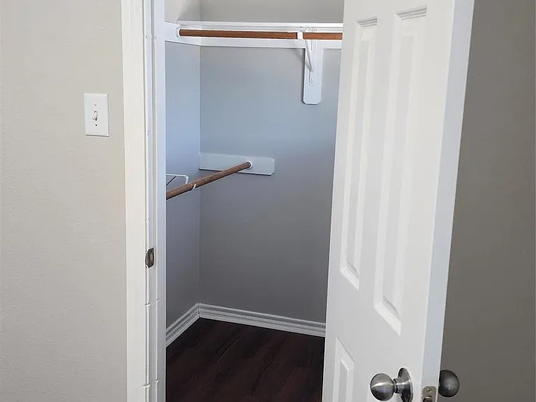 11428 Hackmatack Way — Photo 36
