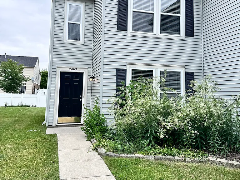 15162 Beam St — Photo 3
