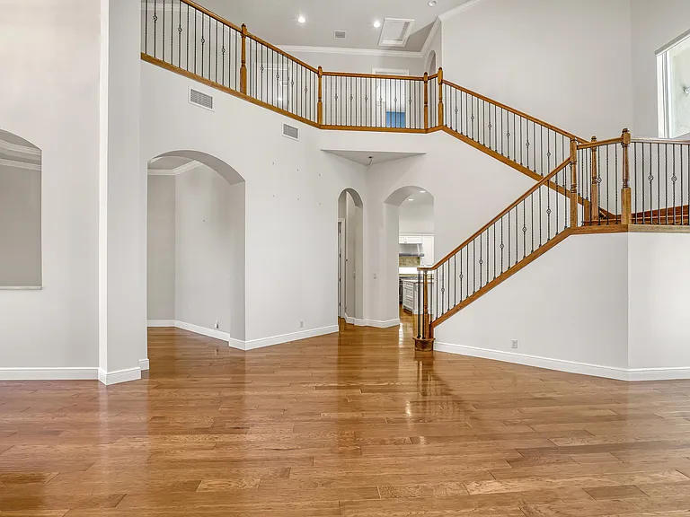 6464 Bellamalfi St — Photo 17