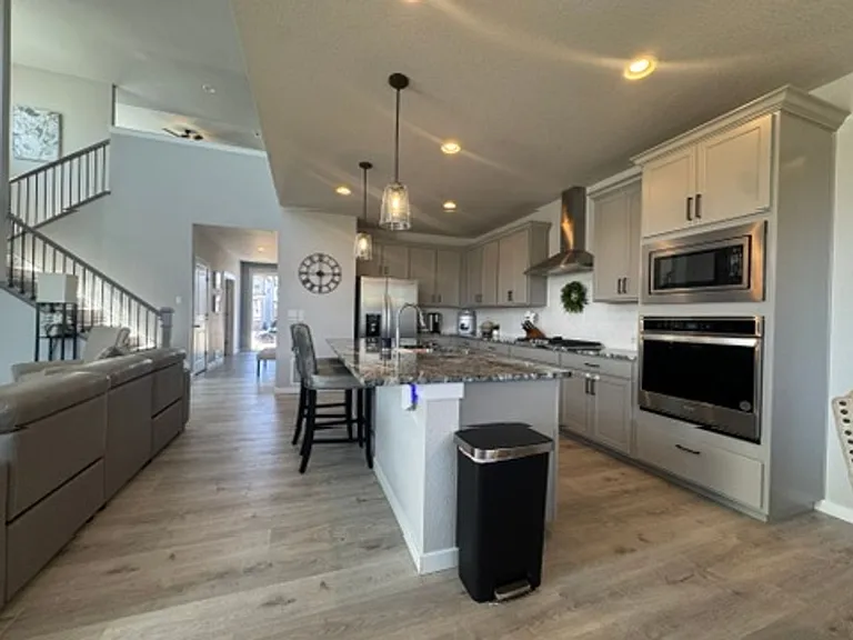 7983 Pennydale Dr — Photo 15