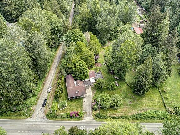 3rd image of 5805 139th Ave SE