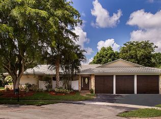 6949 Corto Cir, Boca Raton, FL 33433