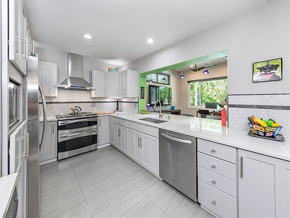 4th image of 605 Armada Rd S