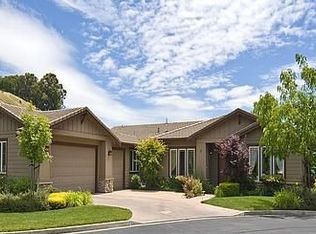 15 Candlelight Ln, Lafayette, CA 94549