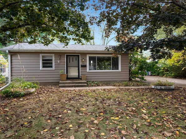 903 Merrill Ave, Loves Park, IL 61111