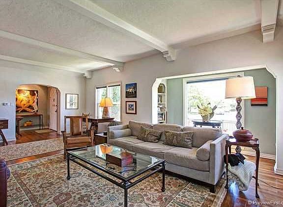 5th image of 2844 Chatsworth Blvd