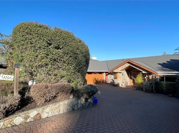 986 Seapearl Pl, Saanich, BC V8Y 2X3