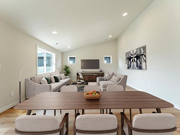 3rd image of 197 W Moray Street Block Lot 9-6