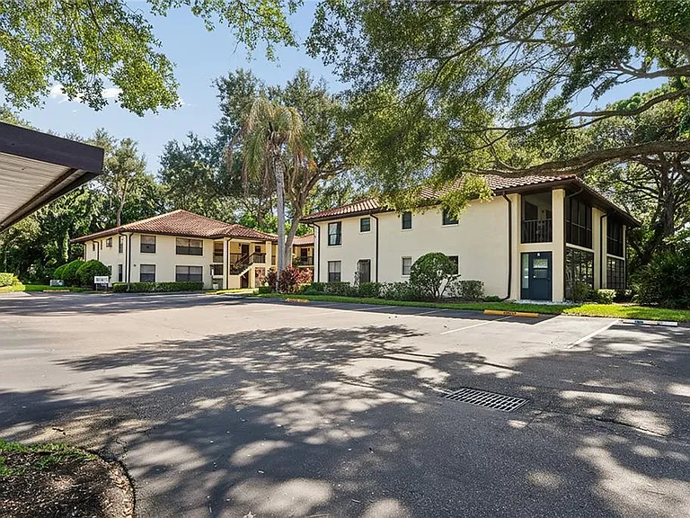 110 Hammock Pine Blvd — Photo 4