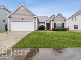 916 Red Oak Tree Dr, Fuquay Varina, NC 27526