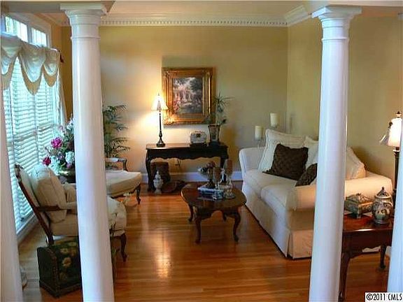 4th image of 9505 Millen Dr