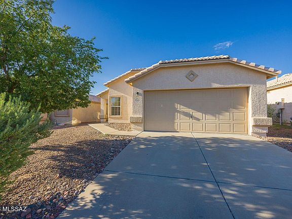 2nd image of 4488 W Holly Berry Way