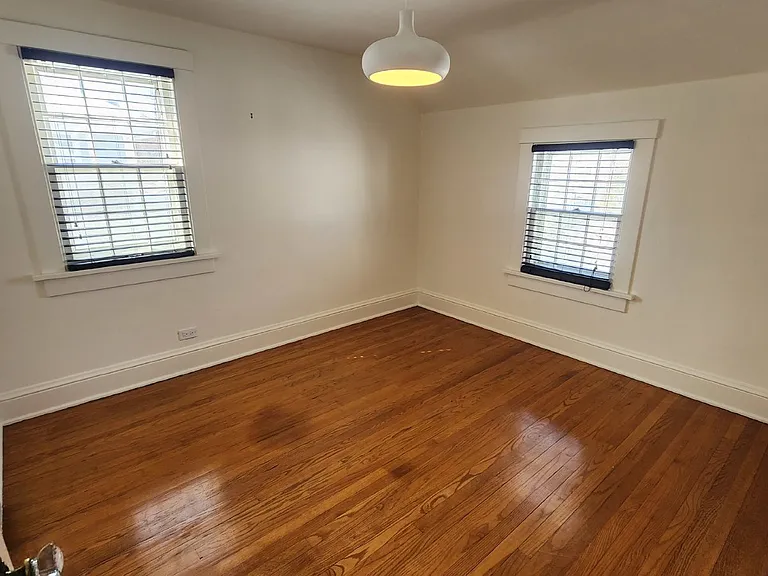 212 Roosevelt Ave — Photo 34