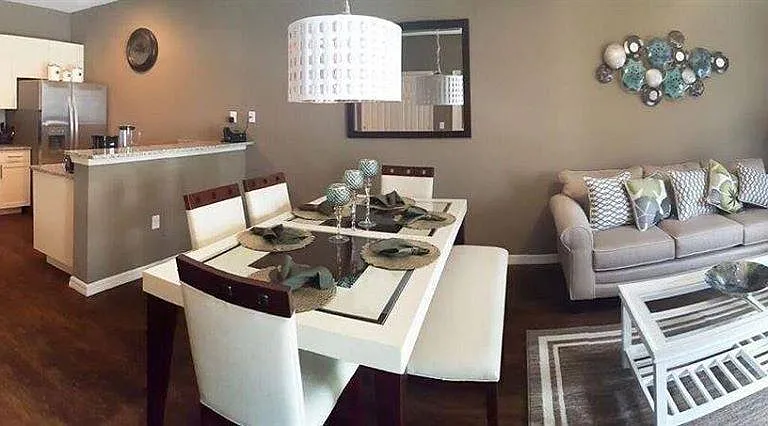 9004 Shine Dr #9004 — Photo 3