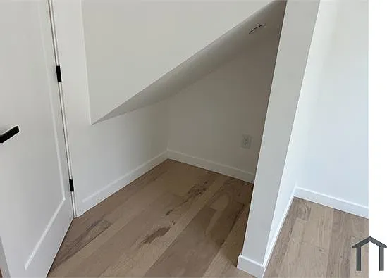 2681 Roseview Ave — Photo 12