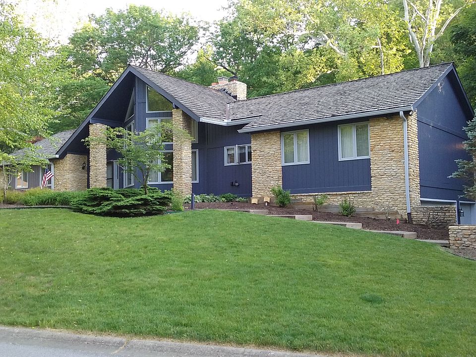 2nd image of 7135 Almaden Dr