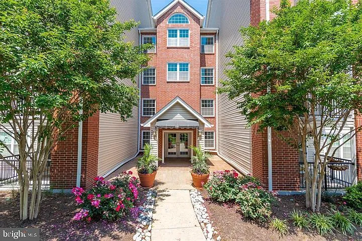 3307 Wyndham Cir APT 2169 photo 1