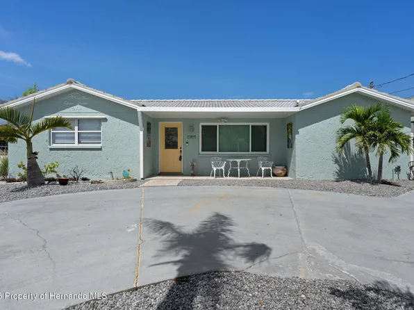 13621 Jennita Dr, Hudson, FL 34667