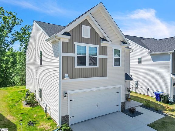 2nd image of 12 Limestone Way