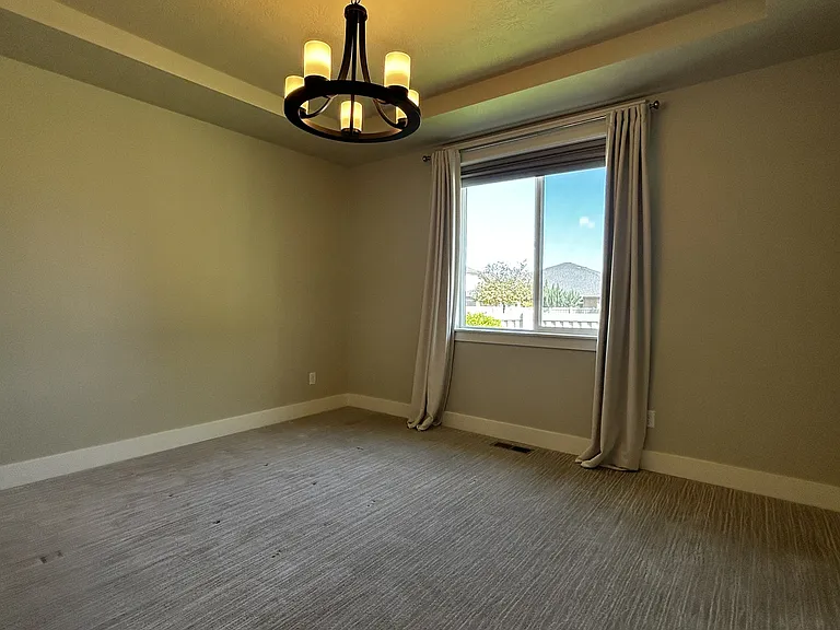 3440 E Girdner Dr — Photo 10