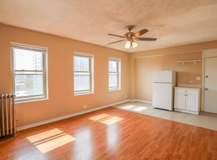 911 W Lawrence Ave #401, Chicago, IL 60640