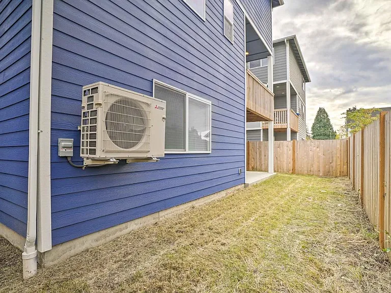 220 Arthur Ln — Photo 33