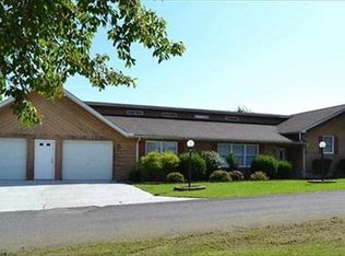 35 Hillcrest Ln, Bridgeport, WV 26330