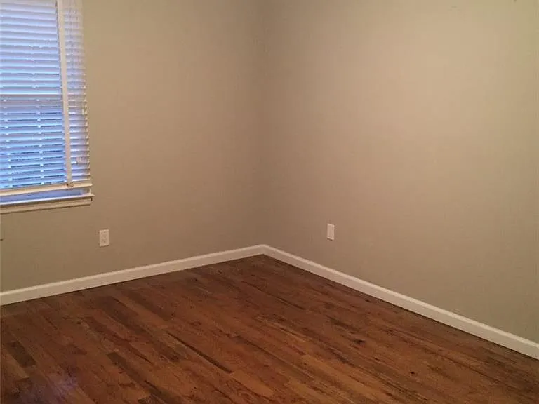 7070 Derby Ct — Photo 9