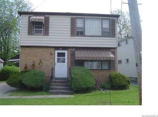 57 Hillcrest Rd, Tonawanda, NY 14150
