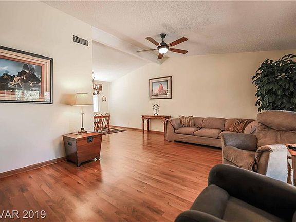 5th image of 8809 Pesaro Dr