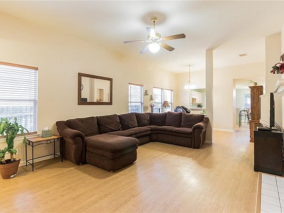 4th image of 21200 Derby Day Ave