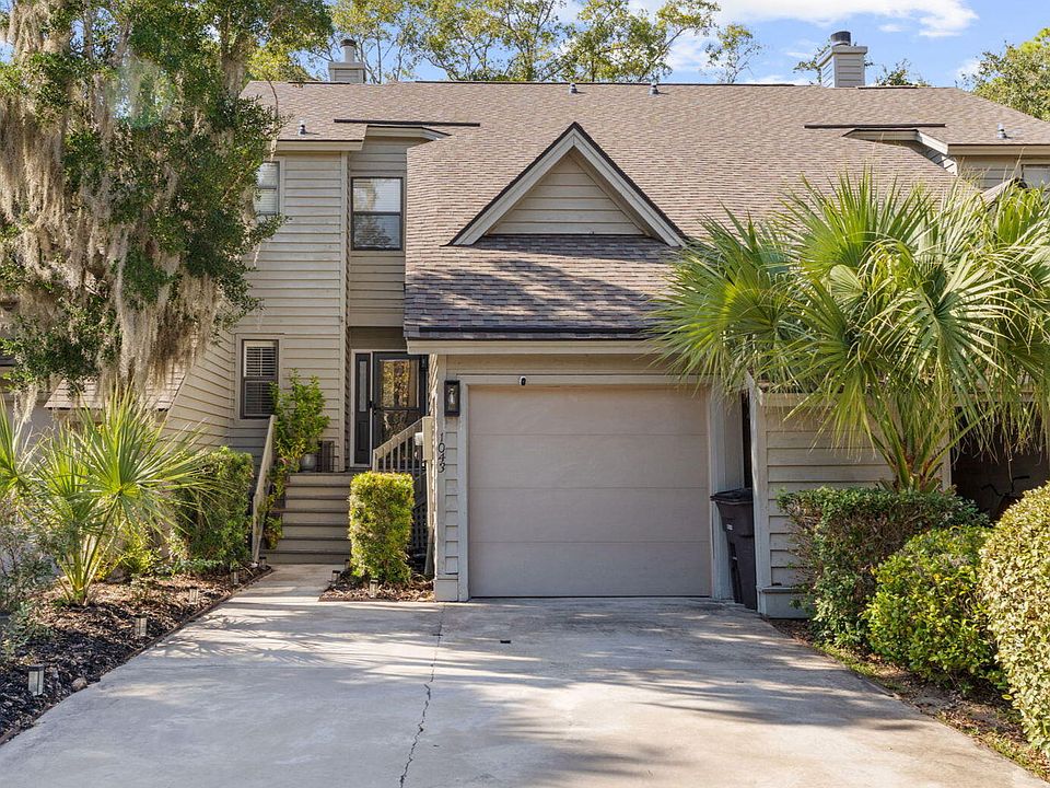1st image of 1043 Marsh Court Ln