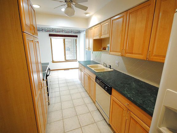 3rd image of 3406 Pine Grove Dr #17