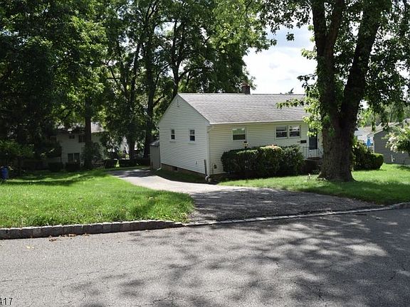 3rd image of 248 Camden Rd
