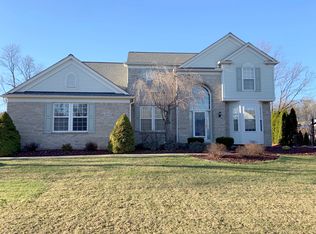 48942 Manhattan Cir, Canton, MI 48188
