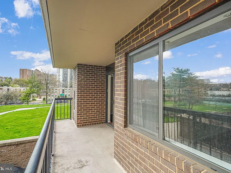 200 N Pickett St #214 — Photo 19