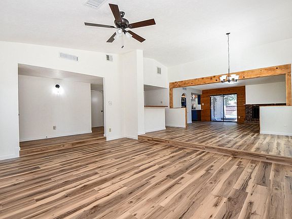 5th image of 7315 El Cresta Dr